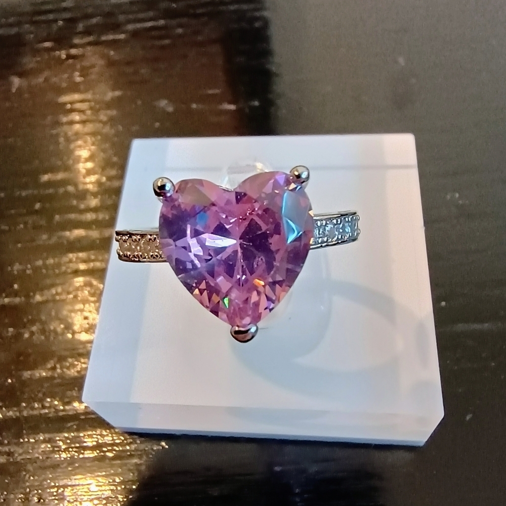 Cubic Zirconia Heart Cut Pink Ring Silver Tone Size 8 - Picture 13 of 14